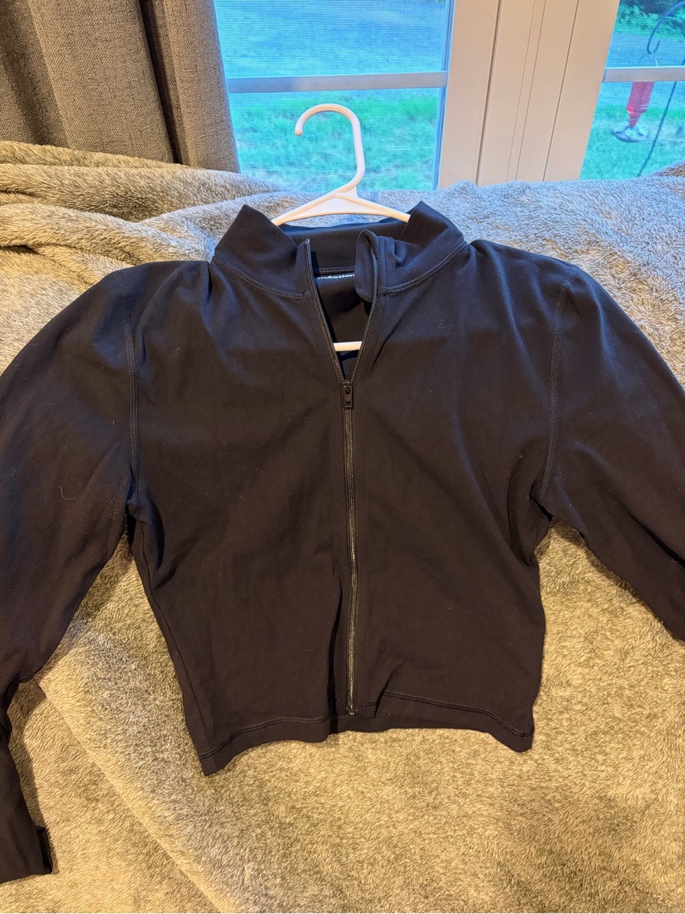 Aritzia Women's Black Lightweight Zip Shirt Jacket